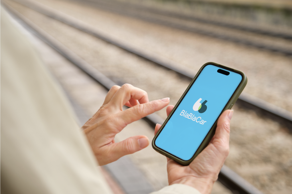 Blablacar complète son offre et propose des billets de train.