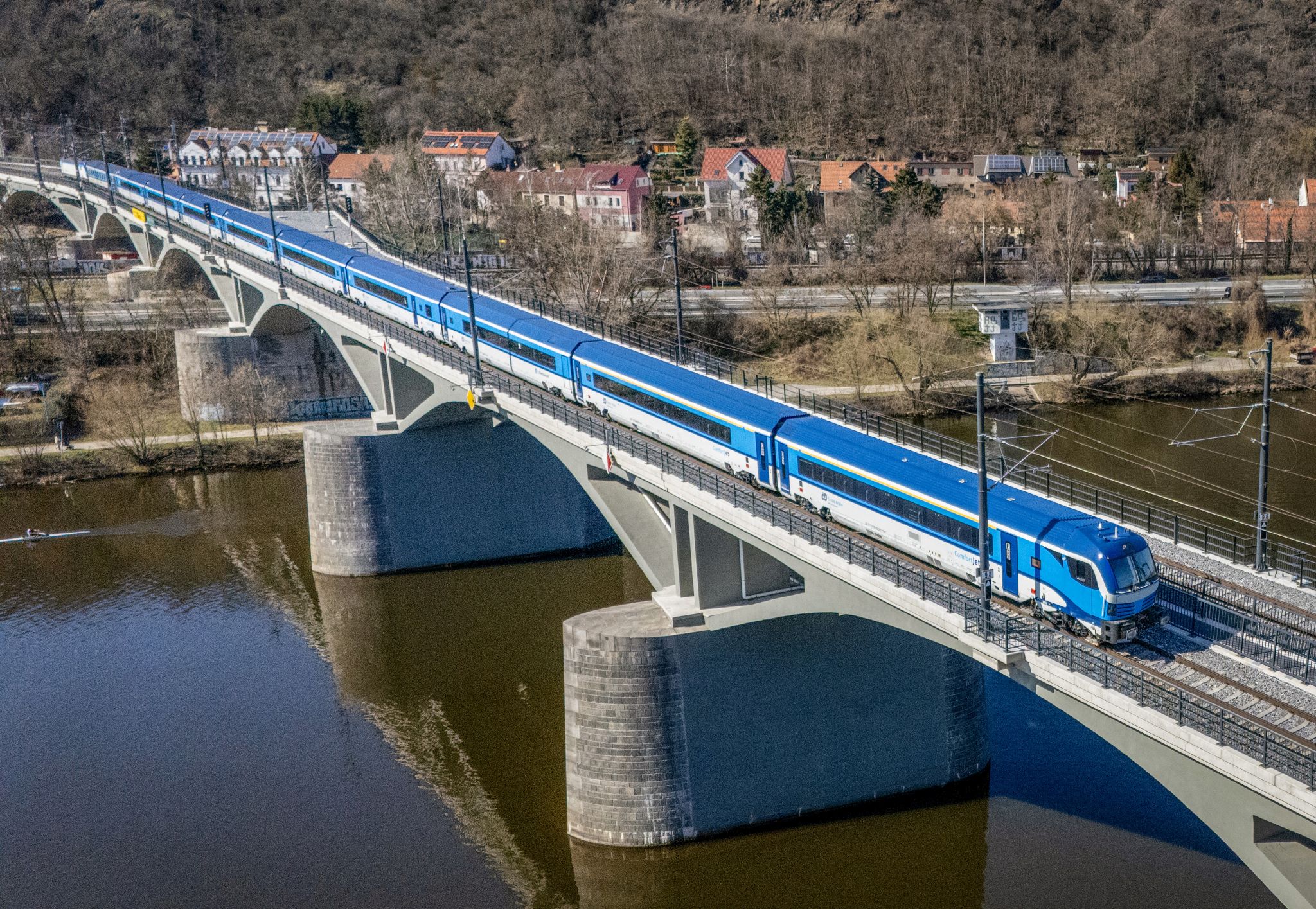 Un train ConfortJet.